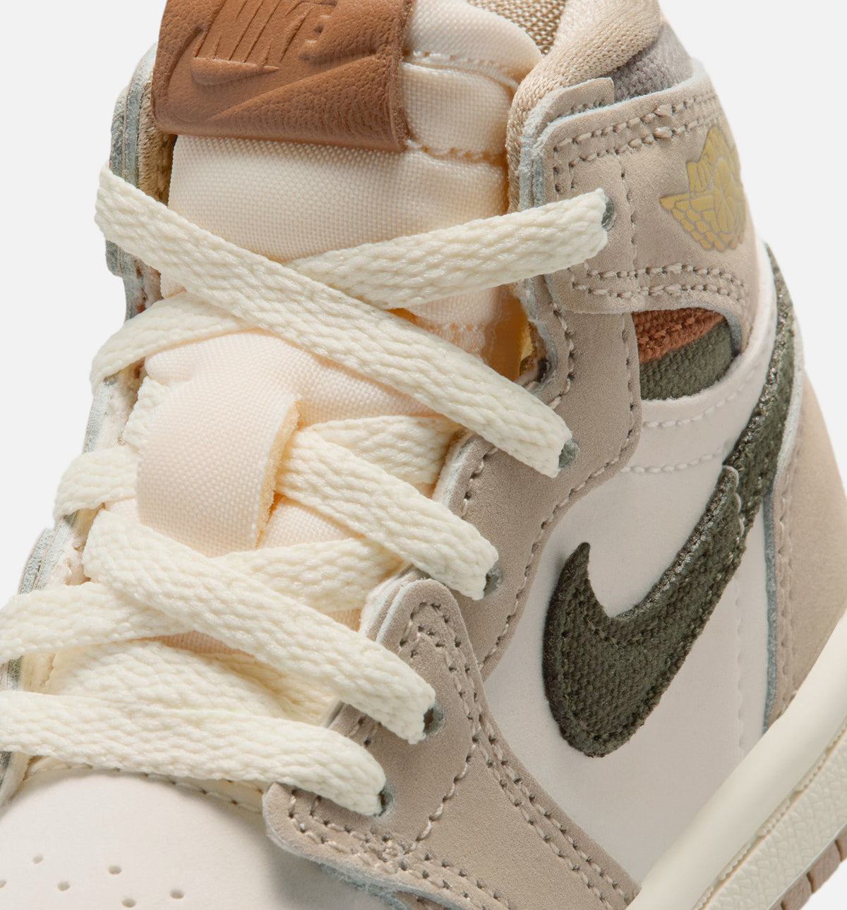 Air Jordan 1 Retro High OG Infant & Toddler Sneakers - Khaki/Sail